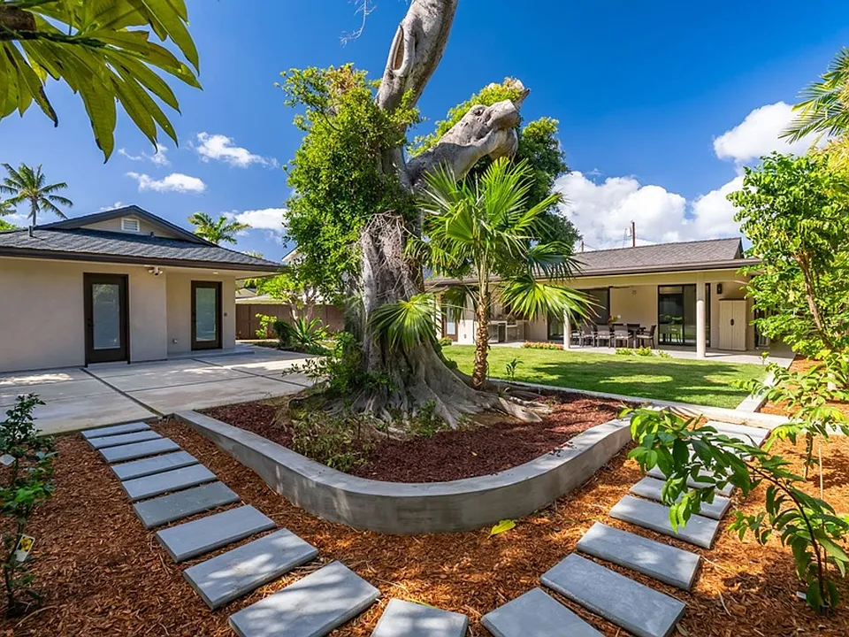 4523 Aukai Ave