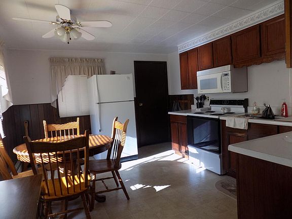 4th image of 17810 Ess Lake Dr