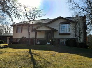 535 Houk Rd, New Castle, PA 16101