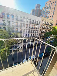 Rented by Metropolis Real Estate of Manhattan