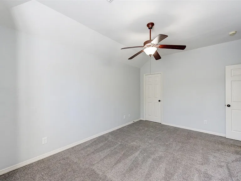 4340 Lake Walk Ct — Photo 38