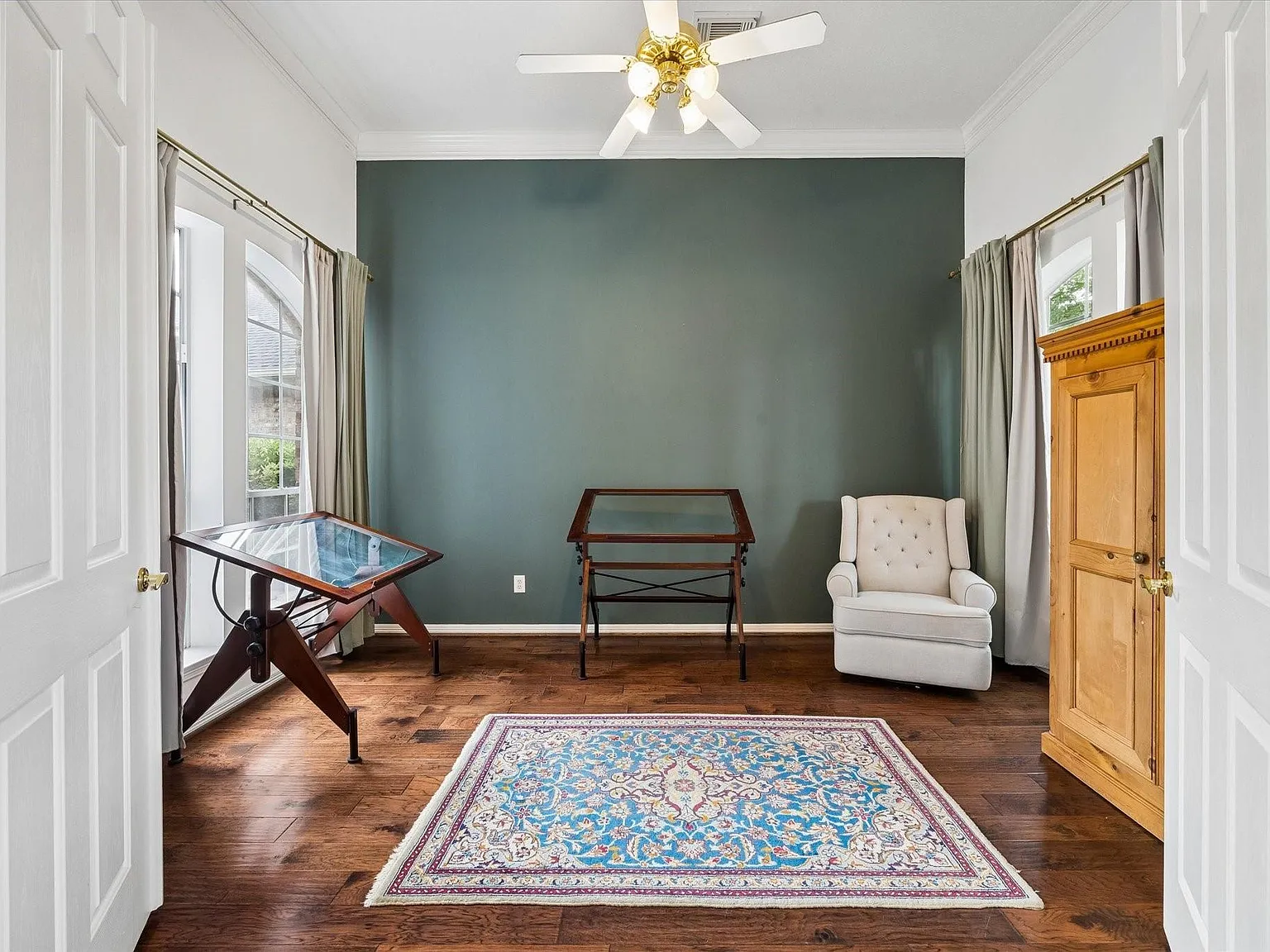 3 bed, 2.5 bath, 3388 sqft, $3,800 — Photo 4
