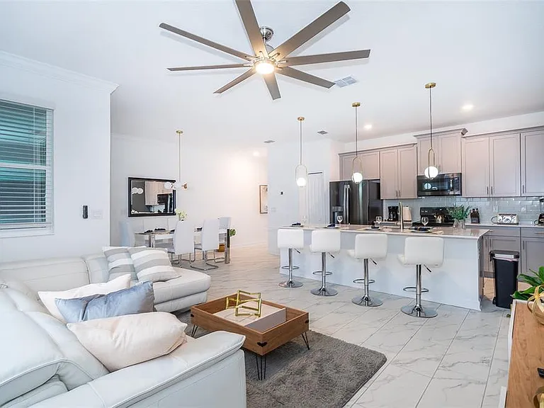 2990 Protagonist St — Photo 12
