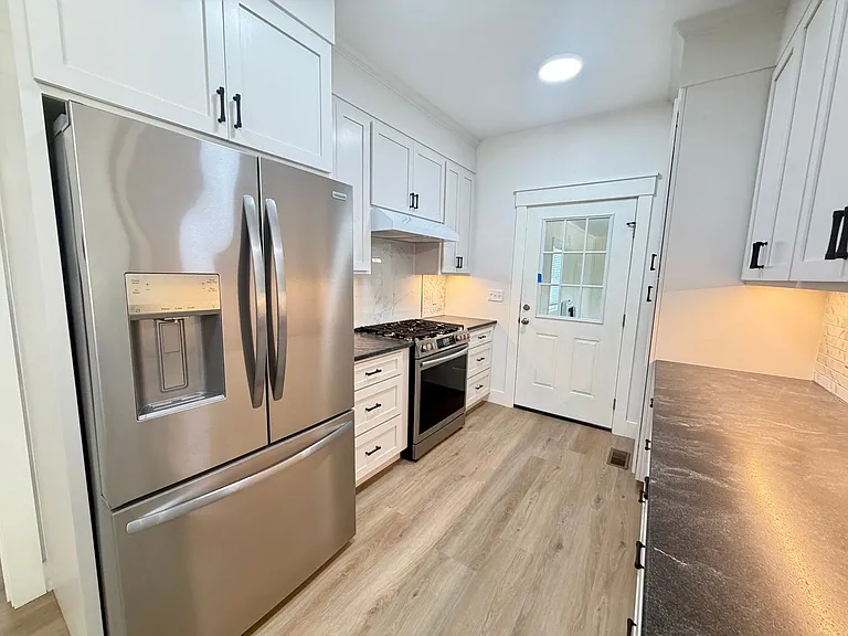 246 Magnolia Dr — Photo 4
