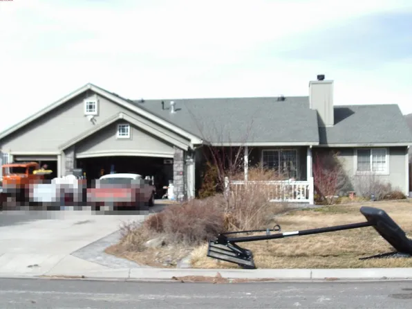 3553 James Dean Ct, Reno, NV 89508
