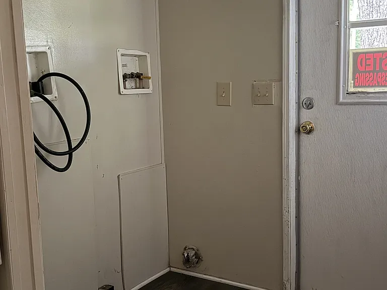 600 Davis Cir #11 — Photo 5