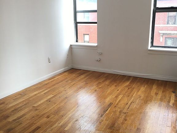 5th image of 3096 12th St APT 7