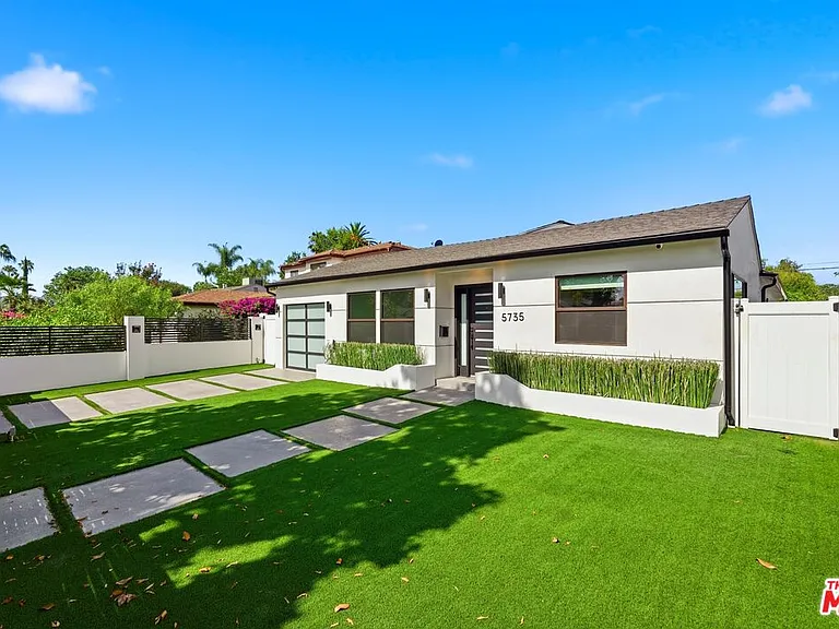 5735 Saloma Ave — Photo 19