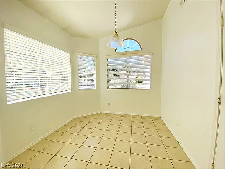 873 Prairie Grass Dr — Photo 8