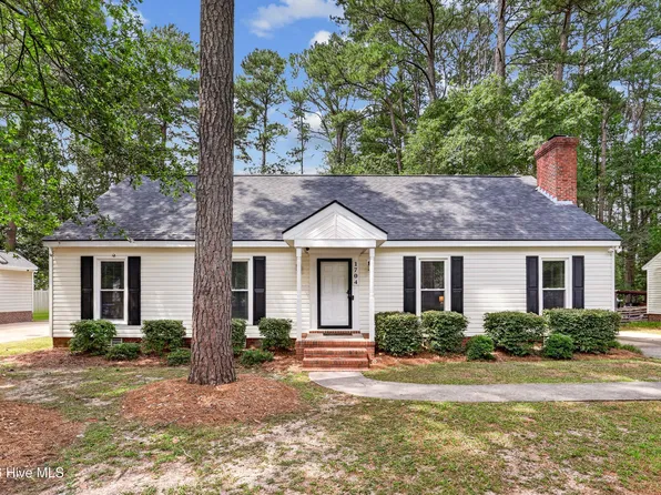 1704 Ridgeway Street W, Wilson, NC 27893