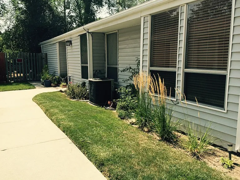 932 E Hillview Dr #1 — Photo 16