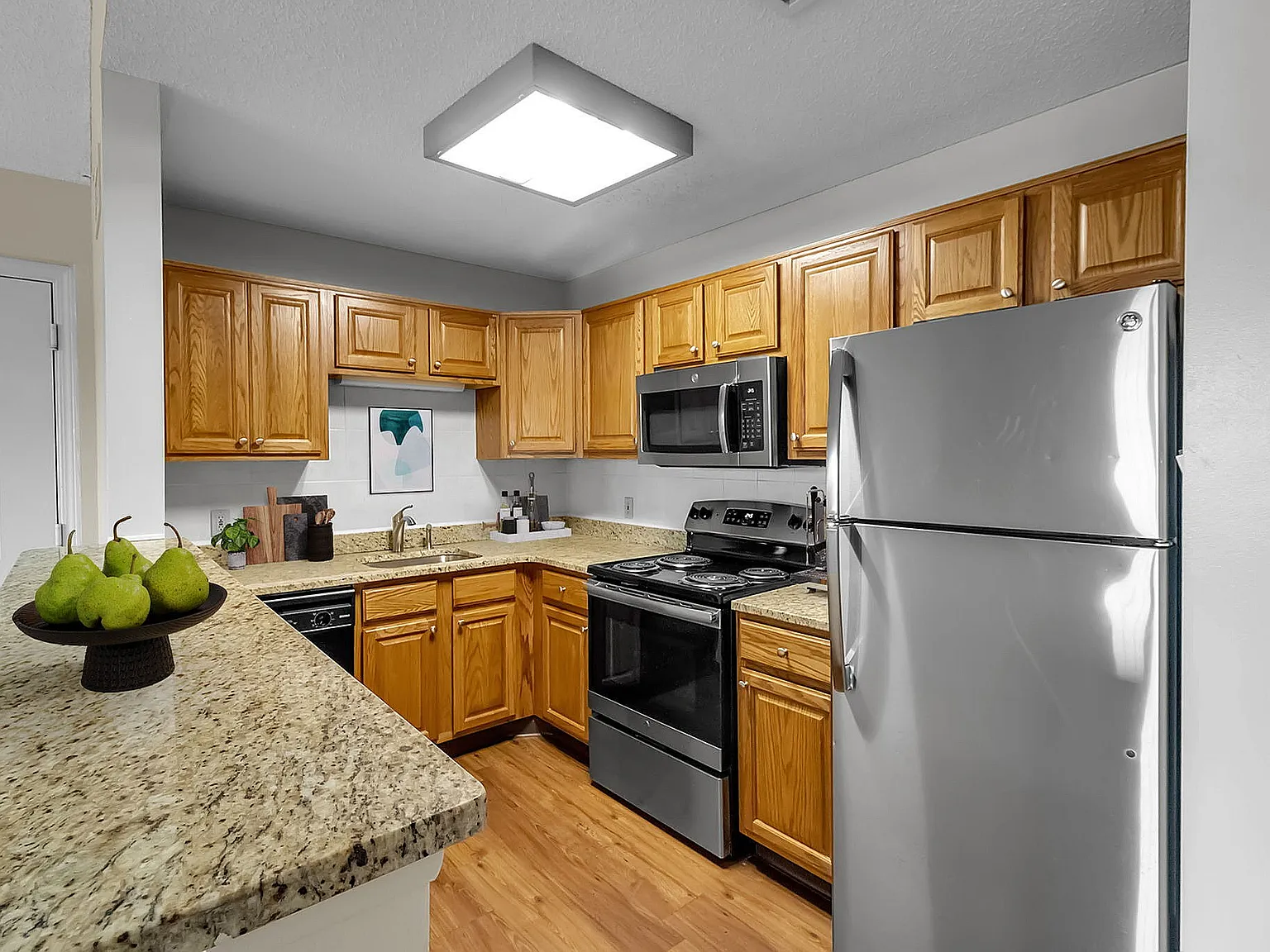 Windsong Place Apartments — Photo 3