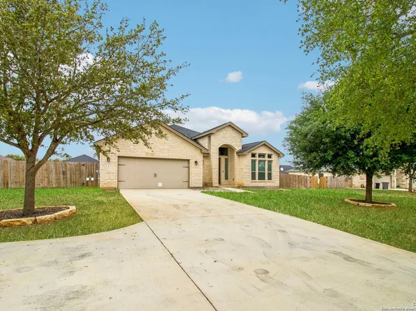 112 W Short Meadow, Lytle, TX 78052