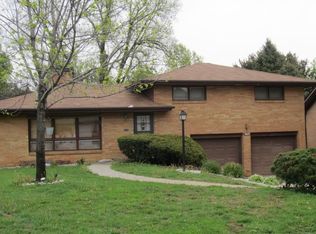 7417 Idledale Ln, Omaha, NE 68112