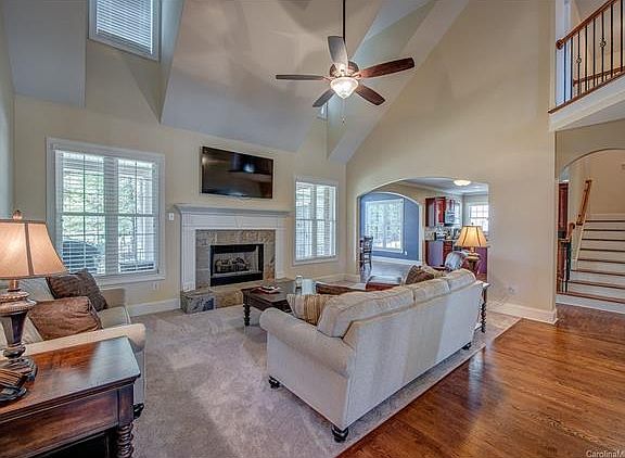 5th image of 3725 Carolina Cherry Ct
