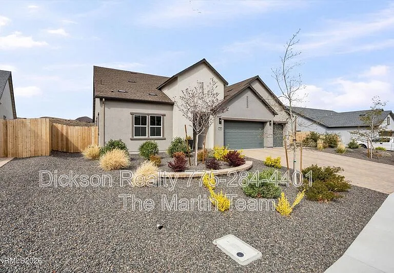 2183 Kinglet Dr — Photo 2