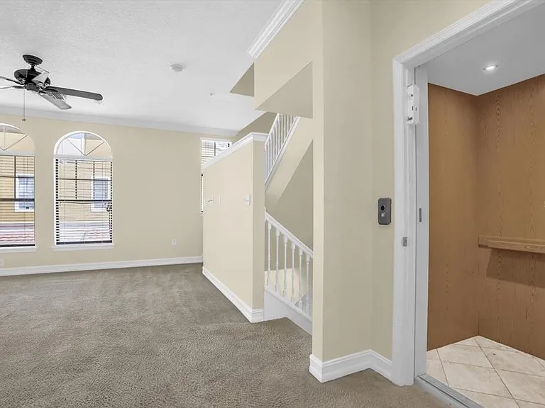 4636 Messina Dr — Photo 10