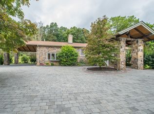 143 Smithtown Rd, Hackettstown, NJ 07840