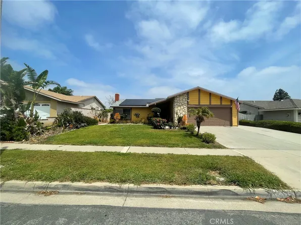 853 W Crestview St, Corona, CA 92882