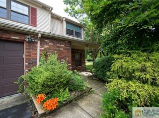 12 Stone Ct, East Brunswick, NJ 08816