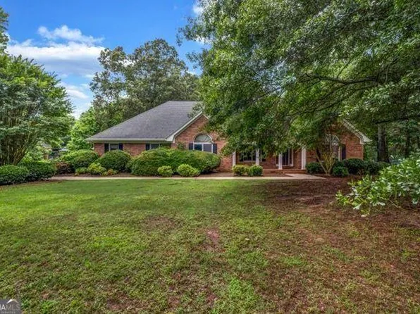 362 Clyde Ct, McDonough, GA 30252