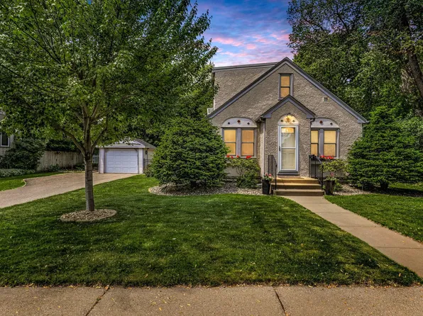 991 Seminole Ave, West Saint Paul, MN 55118