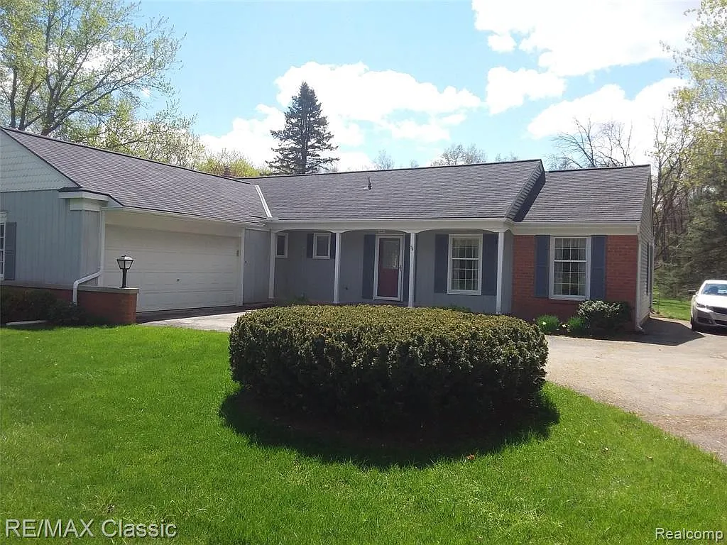 875 W Dawson Rd photo 1