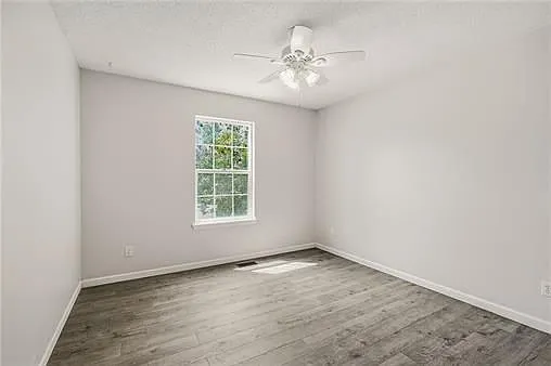 2521 NW Richard Dr — Photo 16