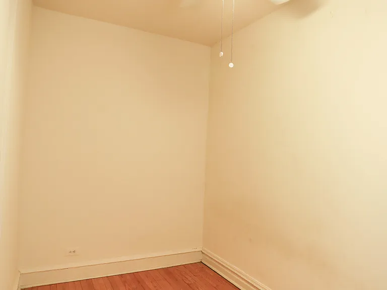 836 W Cornelia Ave #1 — Photo 6
