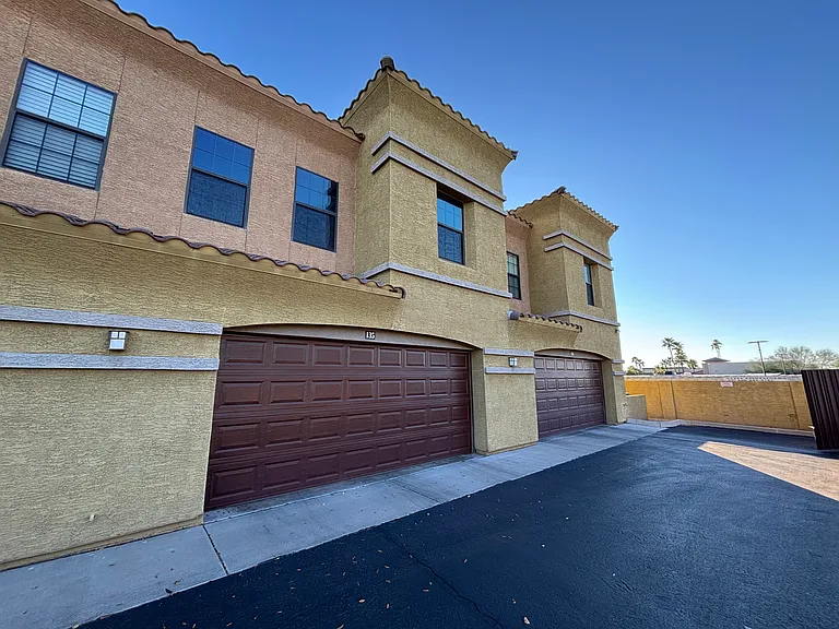 1702 E Bell Rd — Photo 17