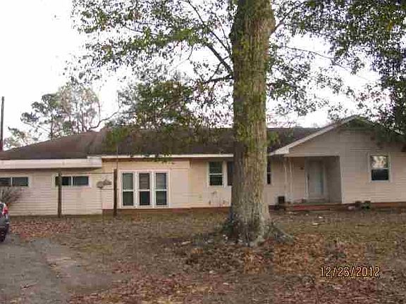 2nd image of 1953 Hickory Dr