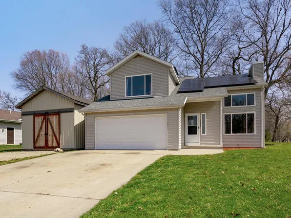 12000 Southgate Dr, Plainwell, MI 49080