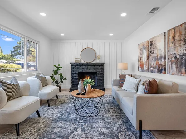 8906 Aksarben Dr, Orangevale, CA 95662