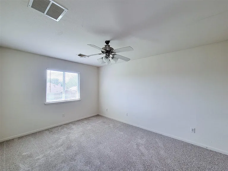 2322 Oxford Point Ln — Photo 30