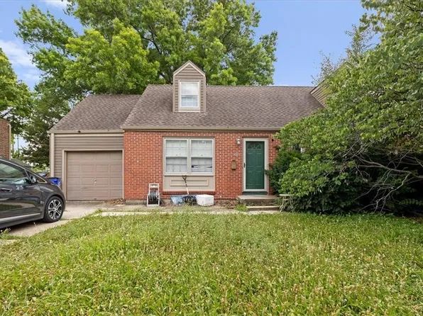 900 S Hunter Dr, Olathe, KS 66061