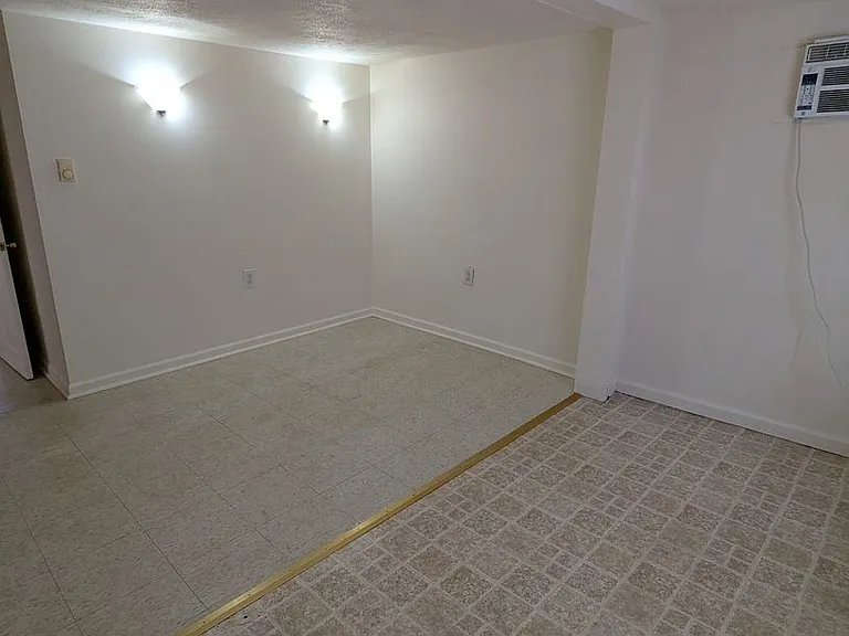 351 Eagle School Rd — Photo 3