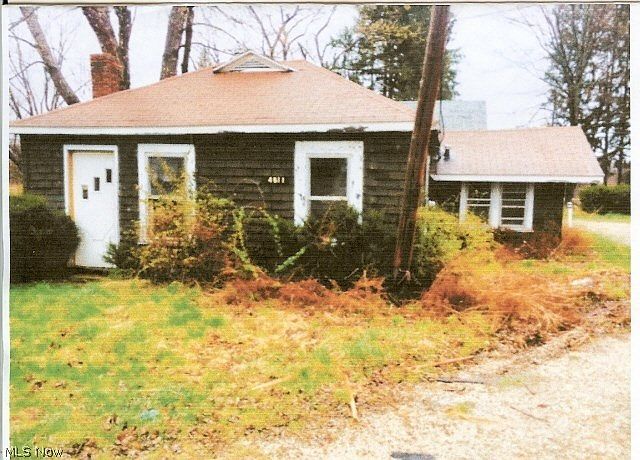 2nd image of 4607 N Ridge Rd E