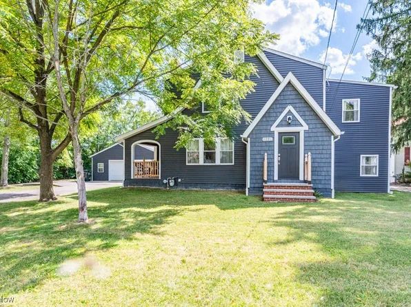 22 Fell Ave, Northfield, OH 44067