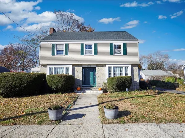 554 West Jackson Avenue, Bridgeport, CT 06604