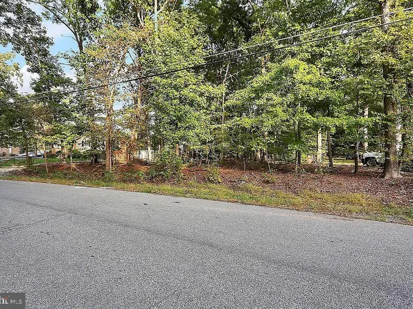 15612 Maple Dr, Accokeek, MD 20607