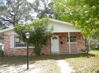 415 Cleveland Ave SW, Largo, FL 33770