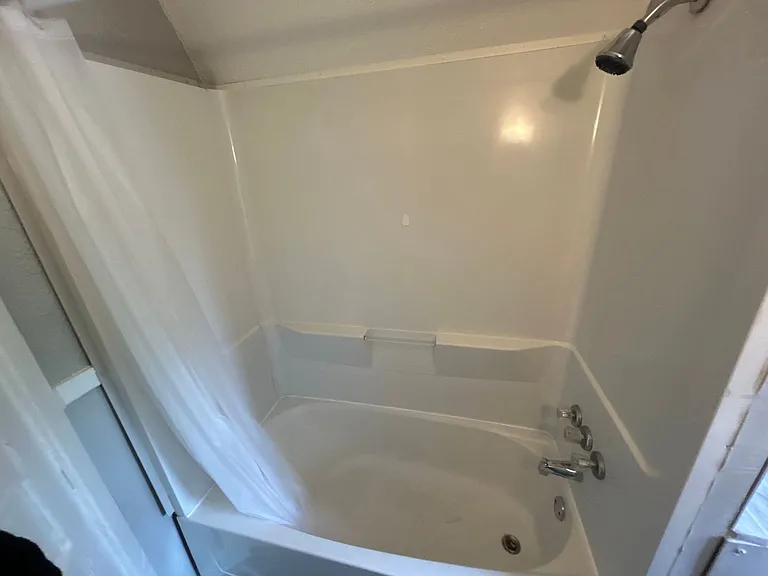 948 White St — Photo 12