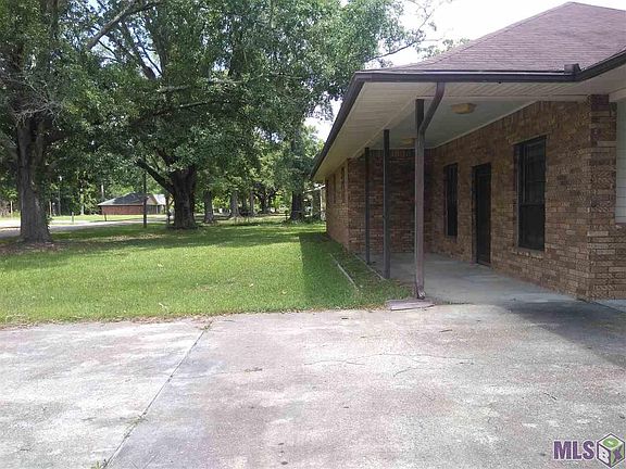 3rd image of 1110 Woodward Dr