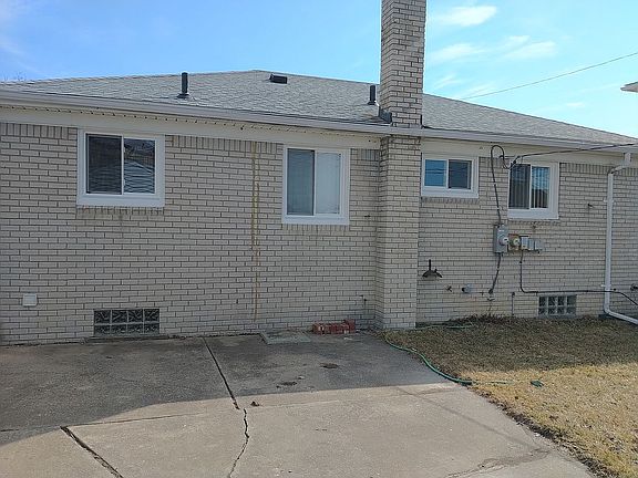 2nd image of 25645 Pattow St