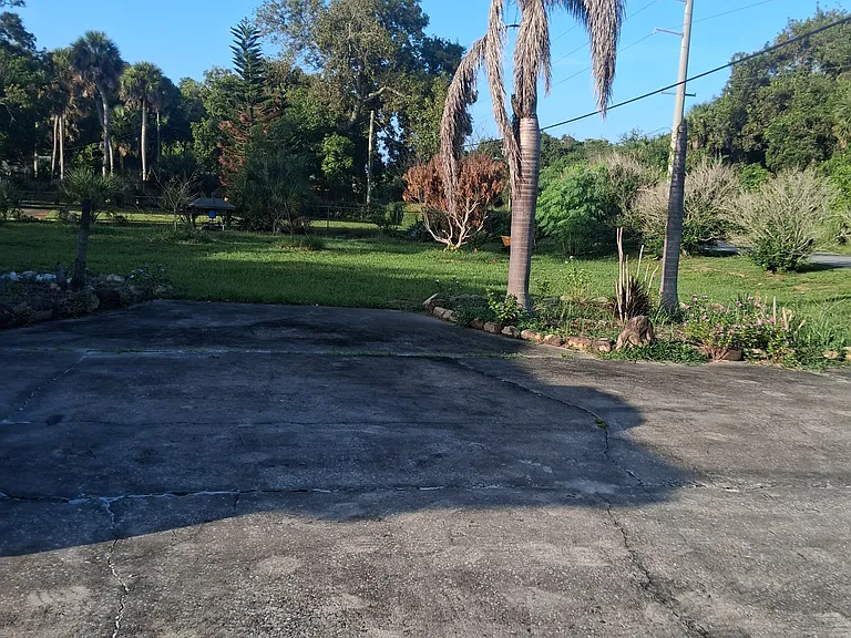 Riveredge Dr — Photo 18