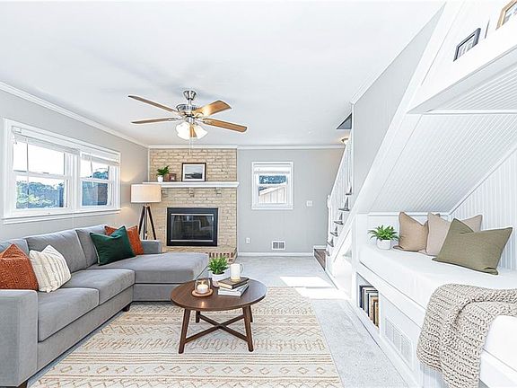 3rd image of 1231 Sanden Ferry Dr