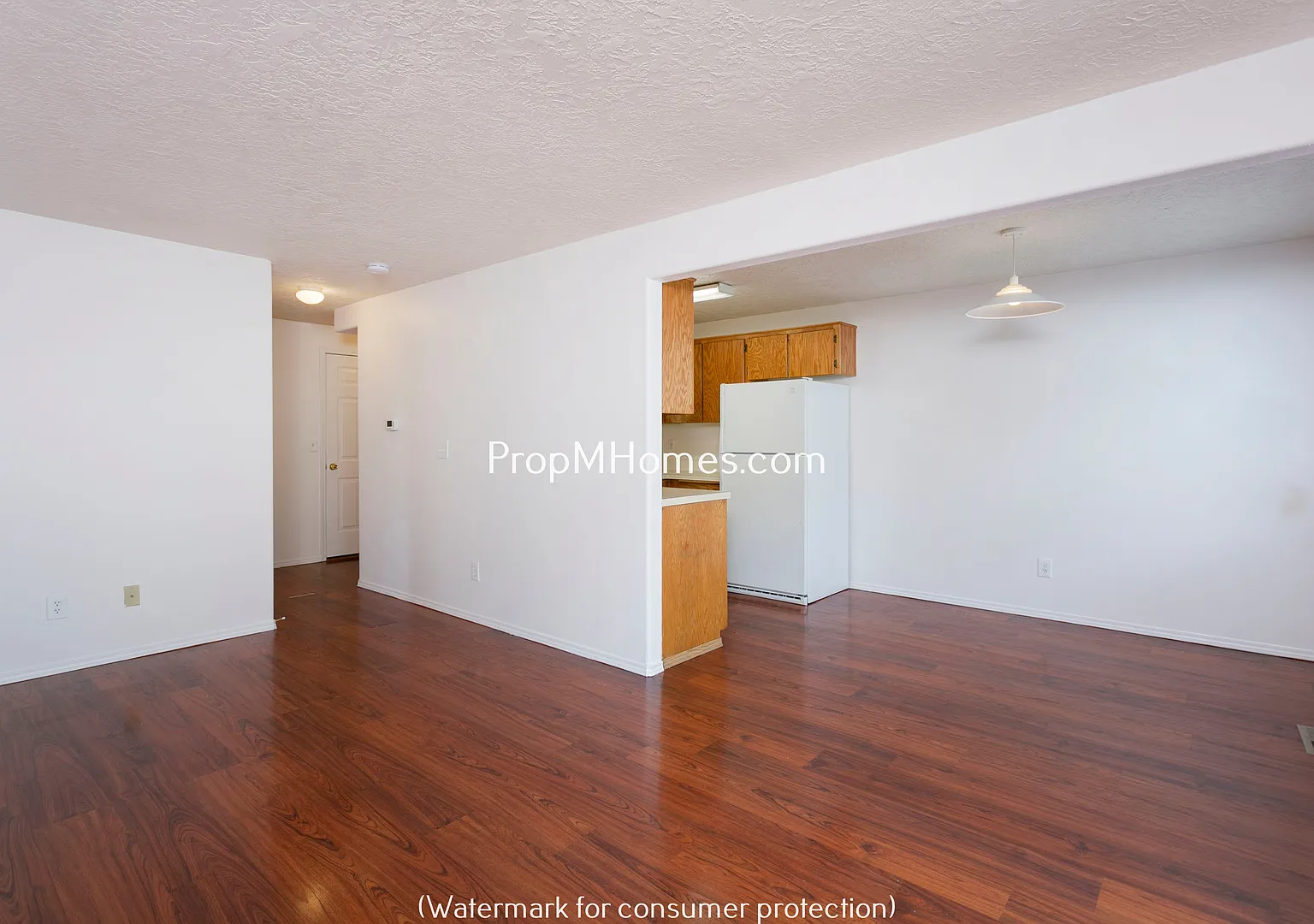 Beautiful Three Bedroom Duplex Just Blocks from Kelly Butte Park — Photo 2