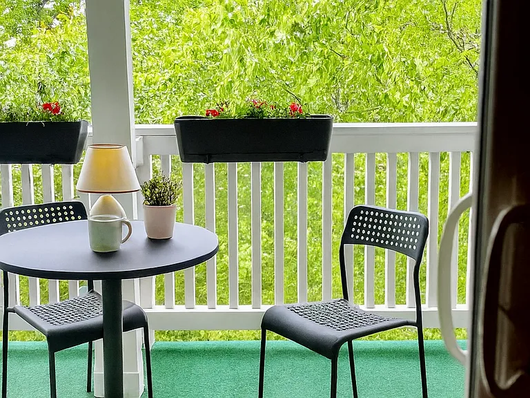 Furnished balcony