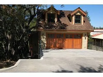 160 Springdale Way photo 1