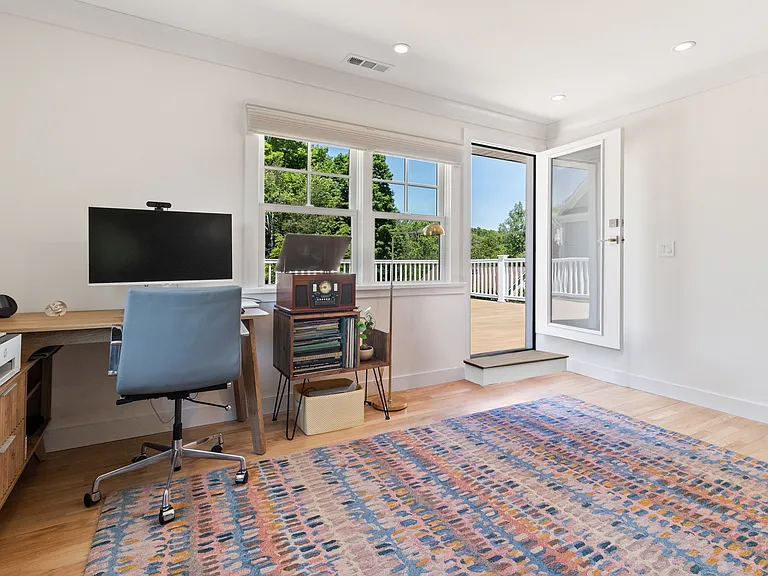 9 Deluca Dr — Photo 21
